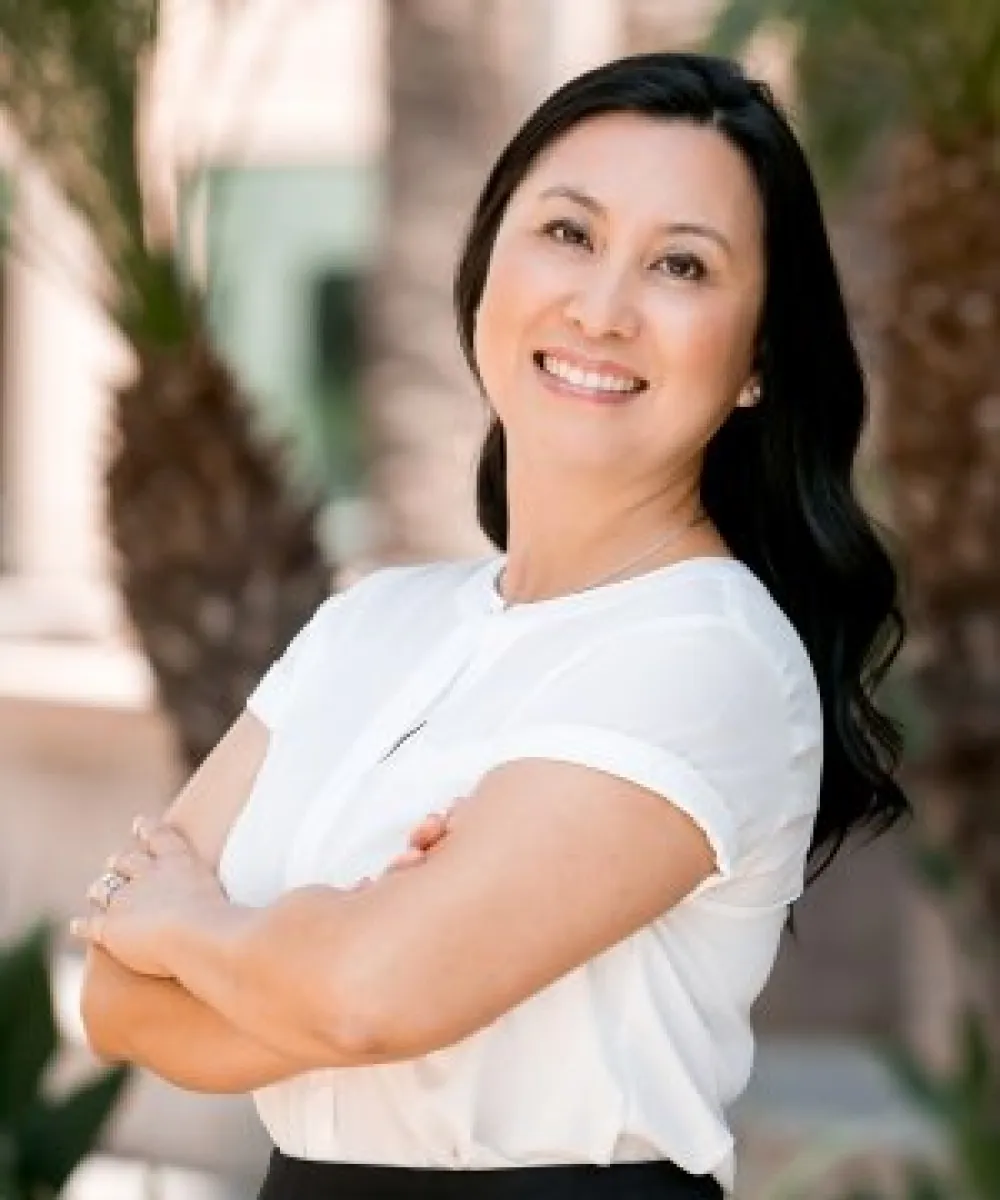 Mon | Director of Operations | DSI Wealth Management Group